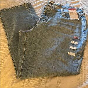 Levi's Women's Light Blue Straight Jeans Size 20